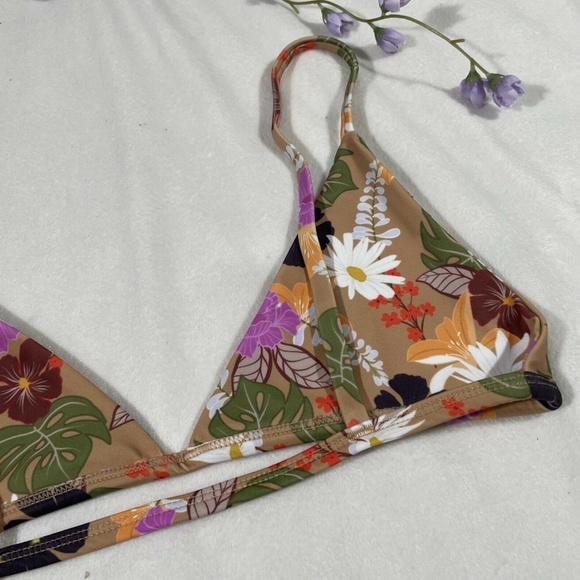 NEW Lokahi Swimwear [ Medium ] Floral Vada Bikini Top in Hana Print - Picture 7 of 10